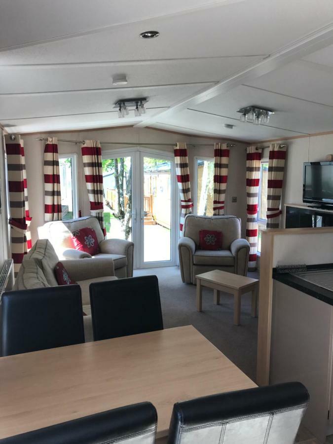 Castle Brake Holiday Park Exeter Bagian luar foto