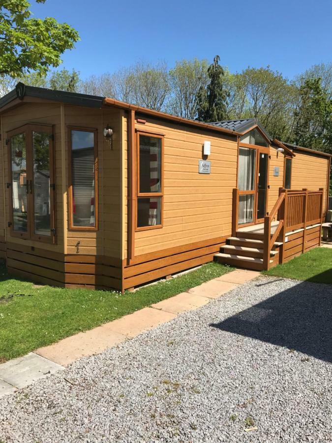 Castle Brake Holiday Park Exeter Bagian luar foto