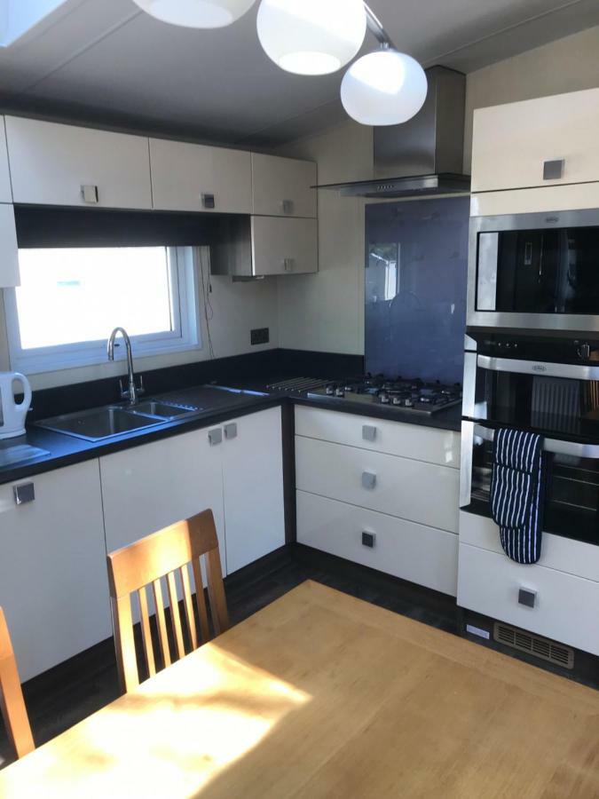 Castle Brake Holiday Park Exeter Bagian luar foto